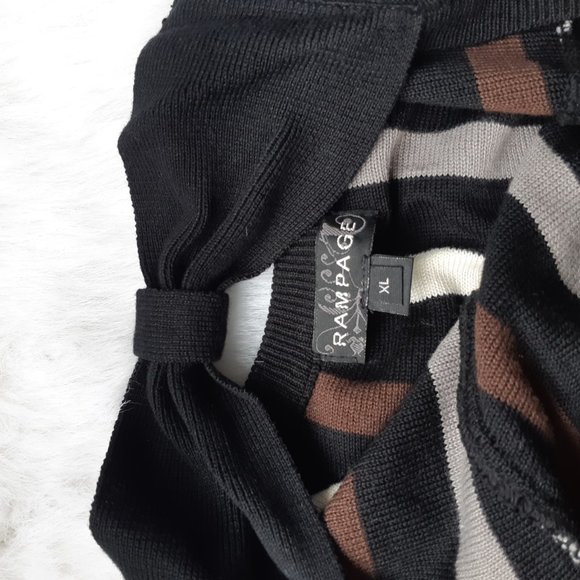 Knit dress, vertical stripe, low back - Picture 5 of 7